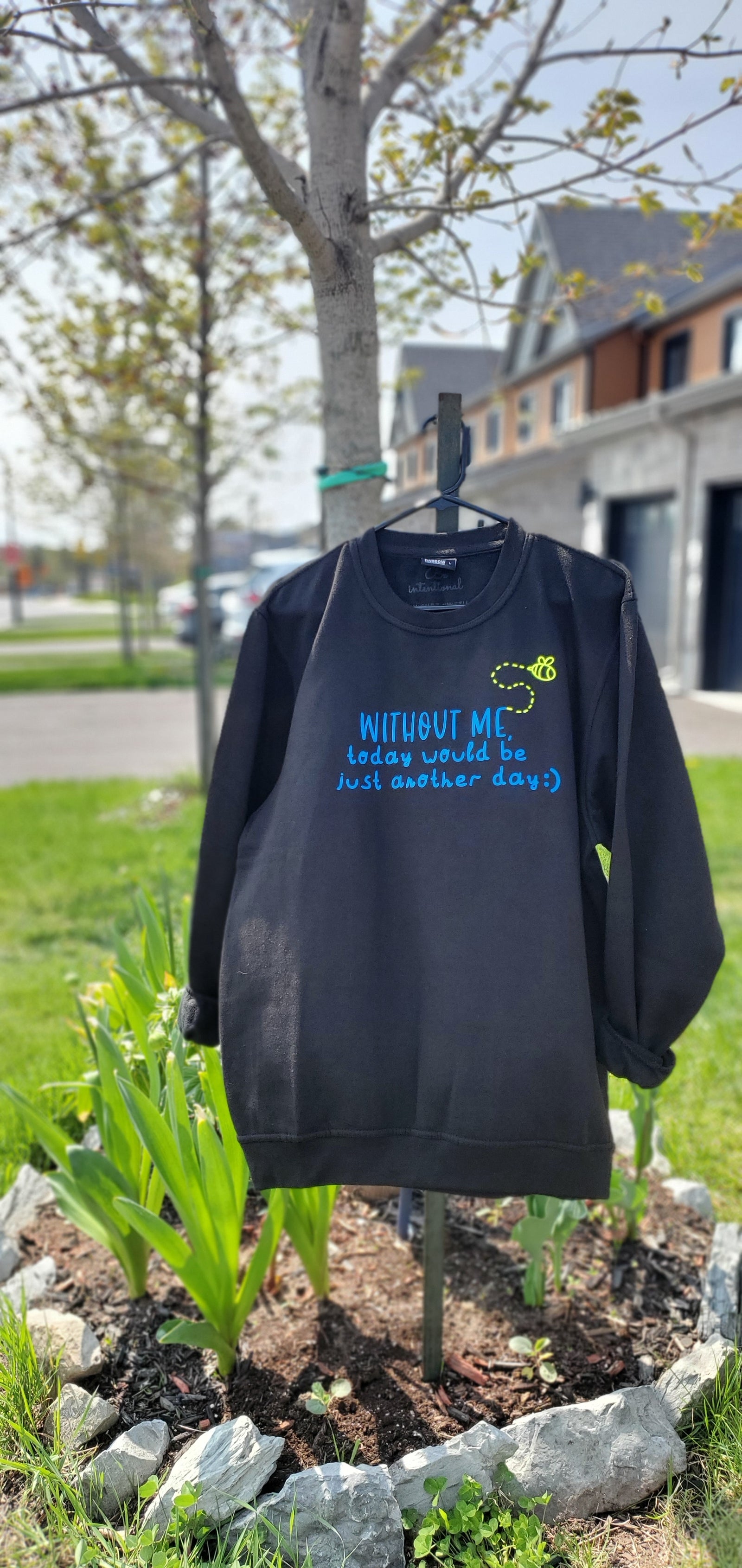 Without Me - Crewneck in Black