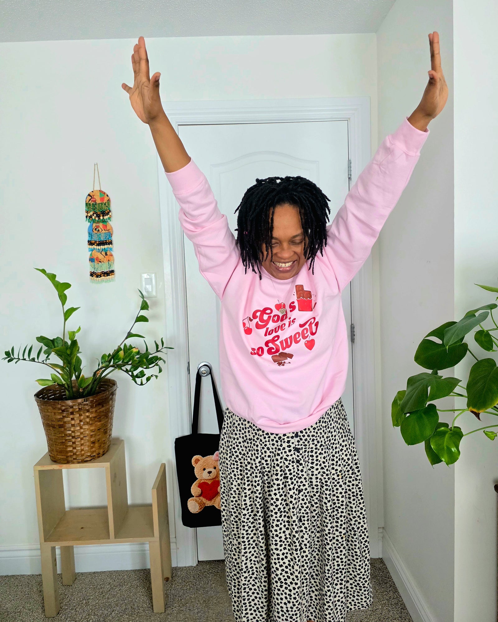 God's Love is so Sweet - Crewneck in Soft Pink