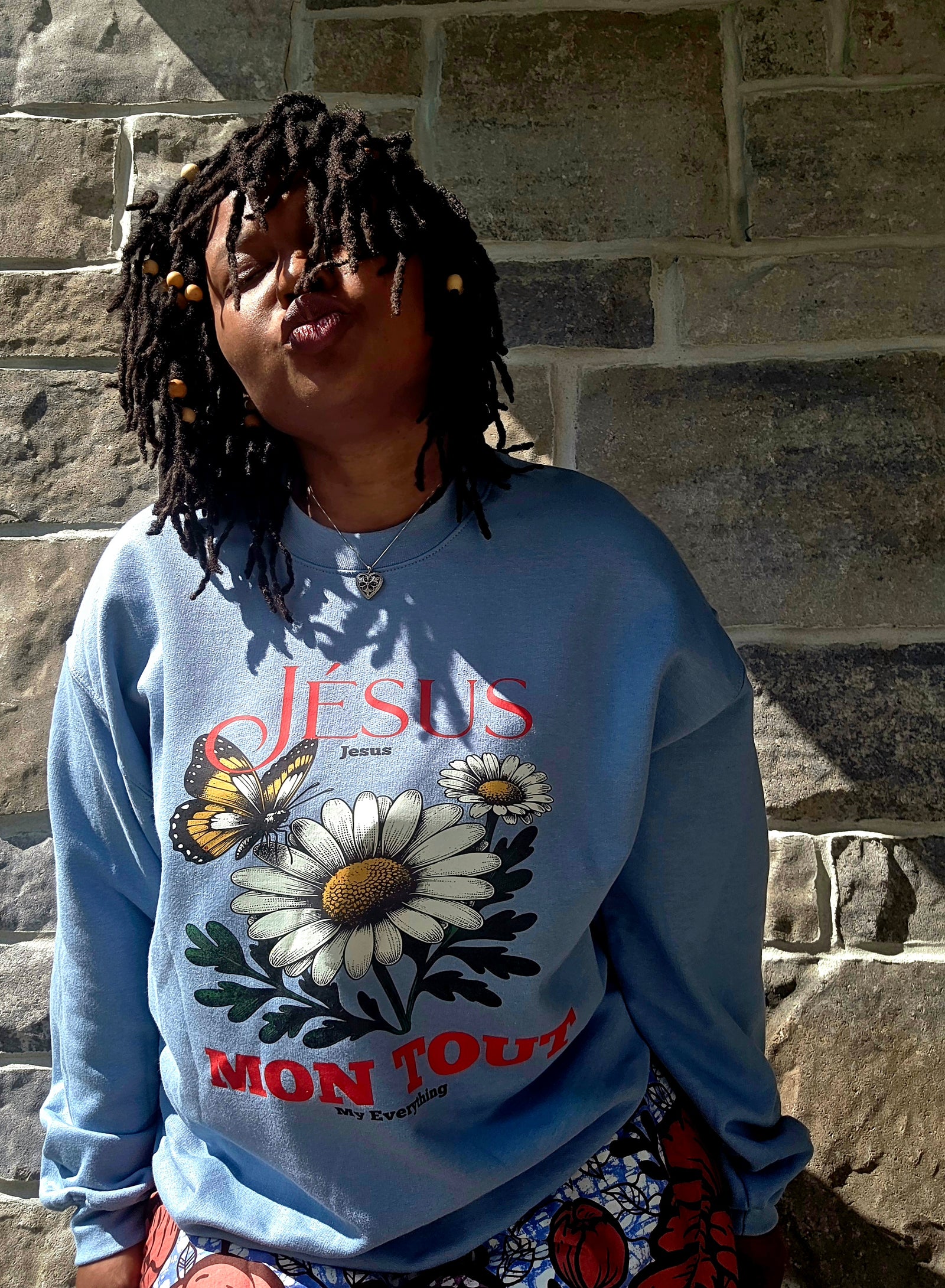 Jesus Mon Tout (Jesus My Everything) Sweater