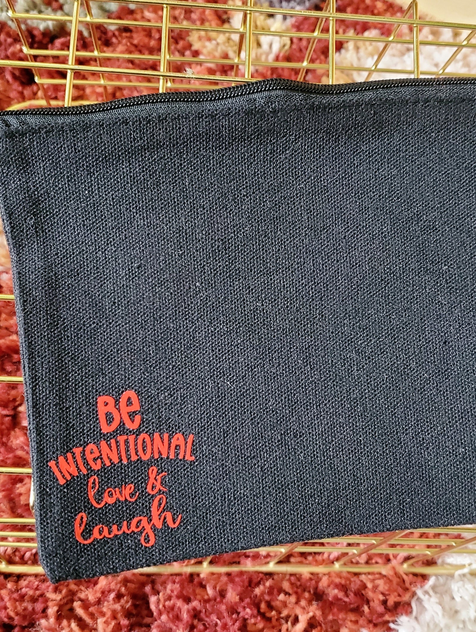 Pouch B4